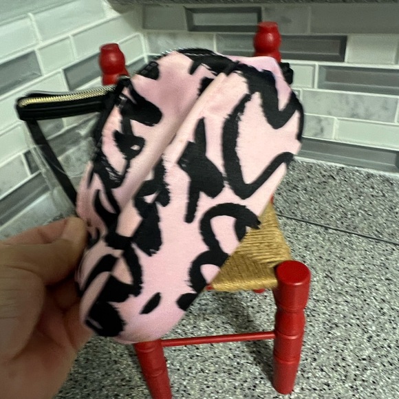 Victoria Secret 💄💄 - Picture 9 of 12